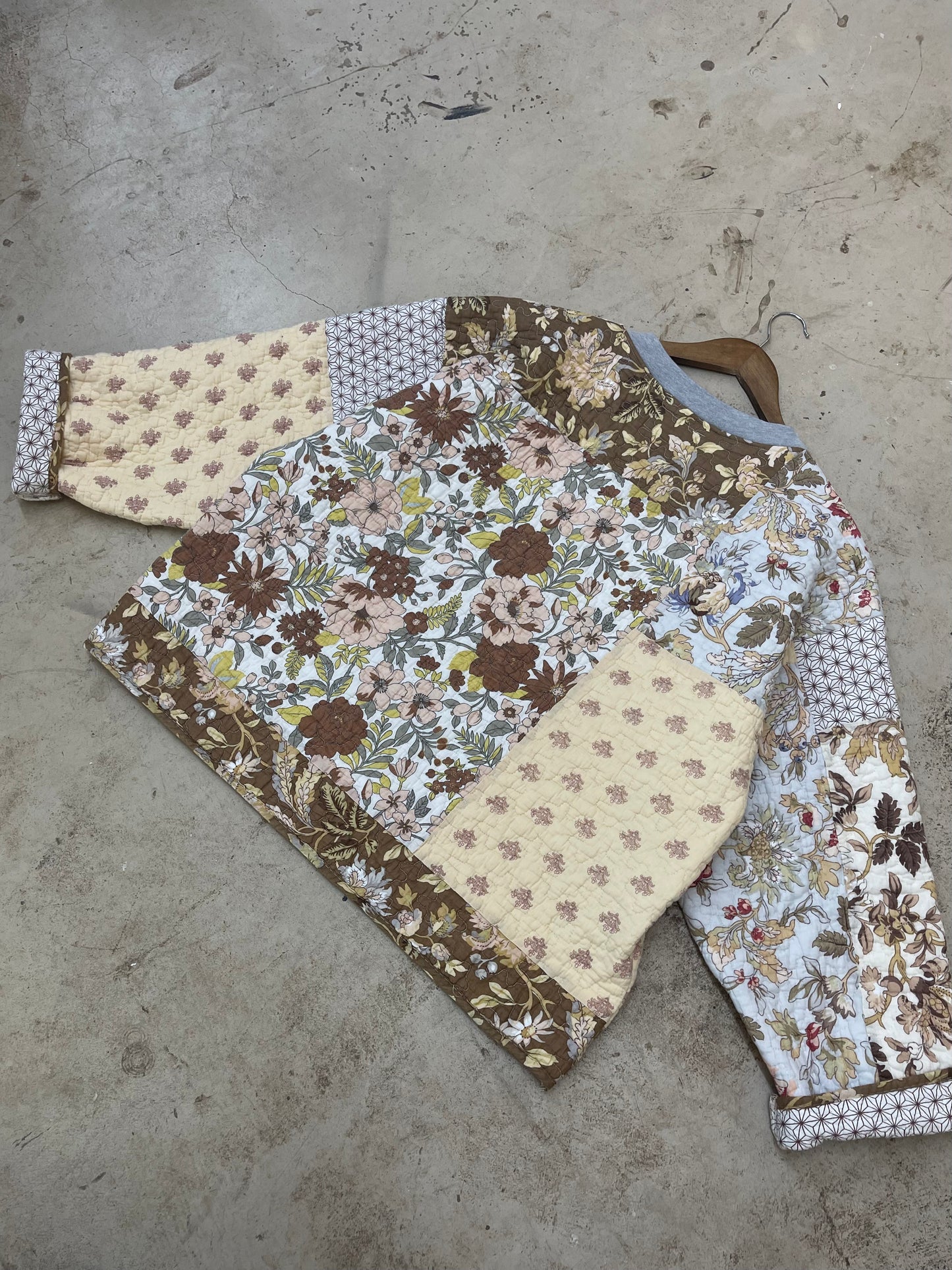 Quilted Crewneck {LXL}