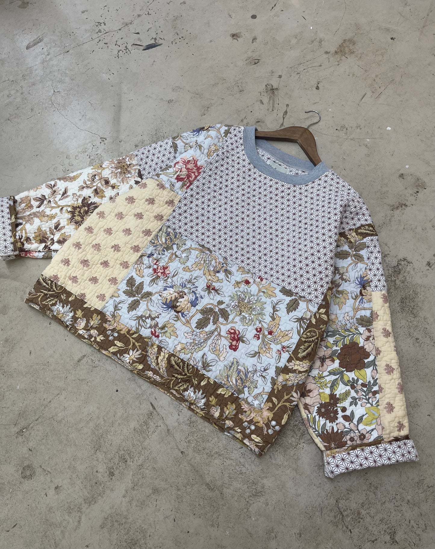 Quilted Crewneck {LXL}