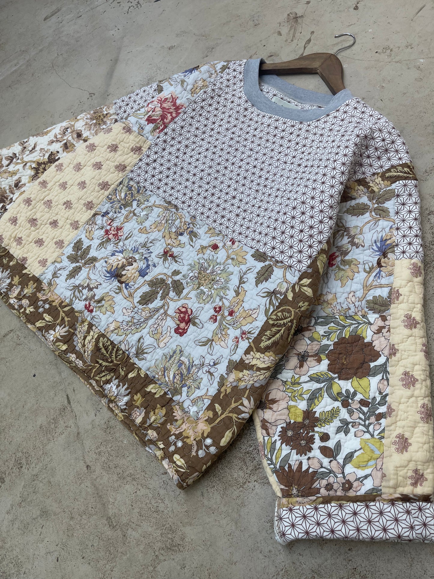 Quilted Crewneck {LXL}