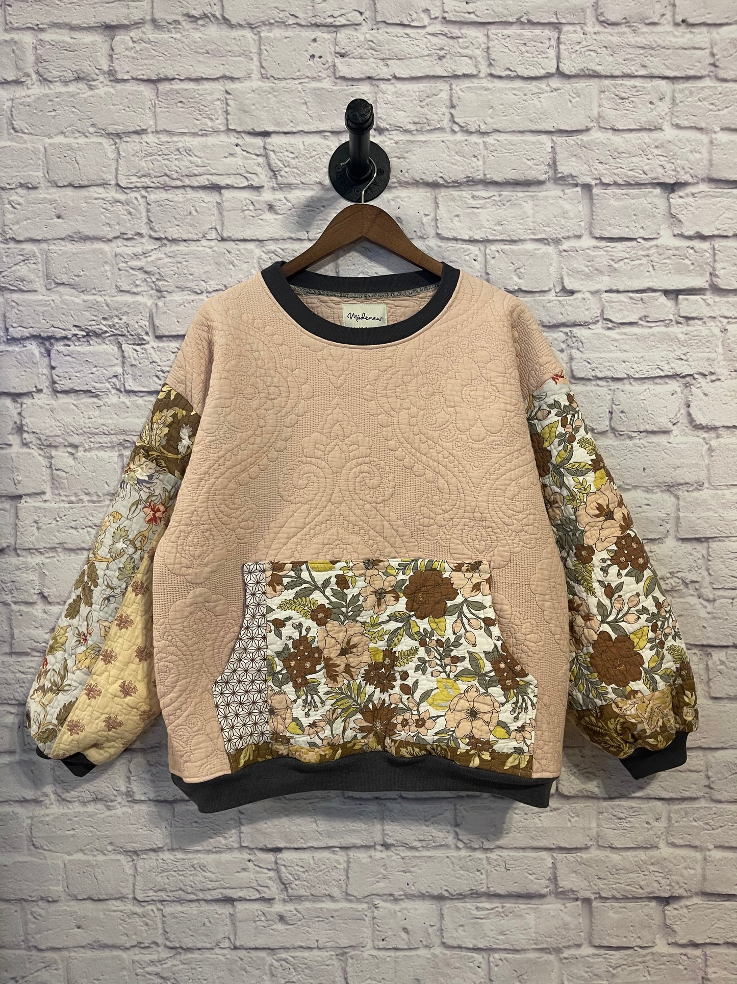 Floral Quilted  {L}